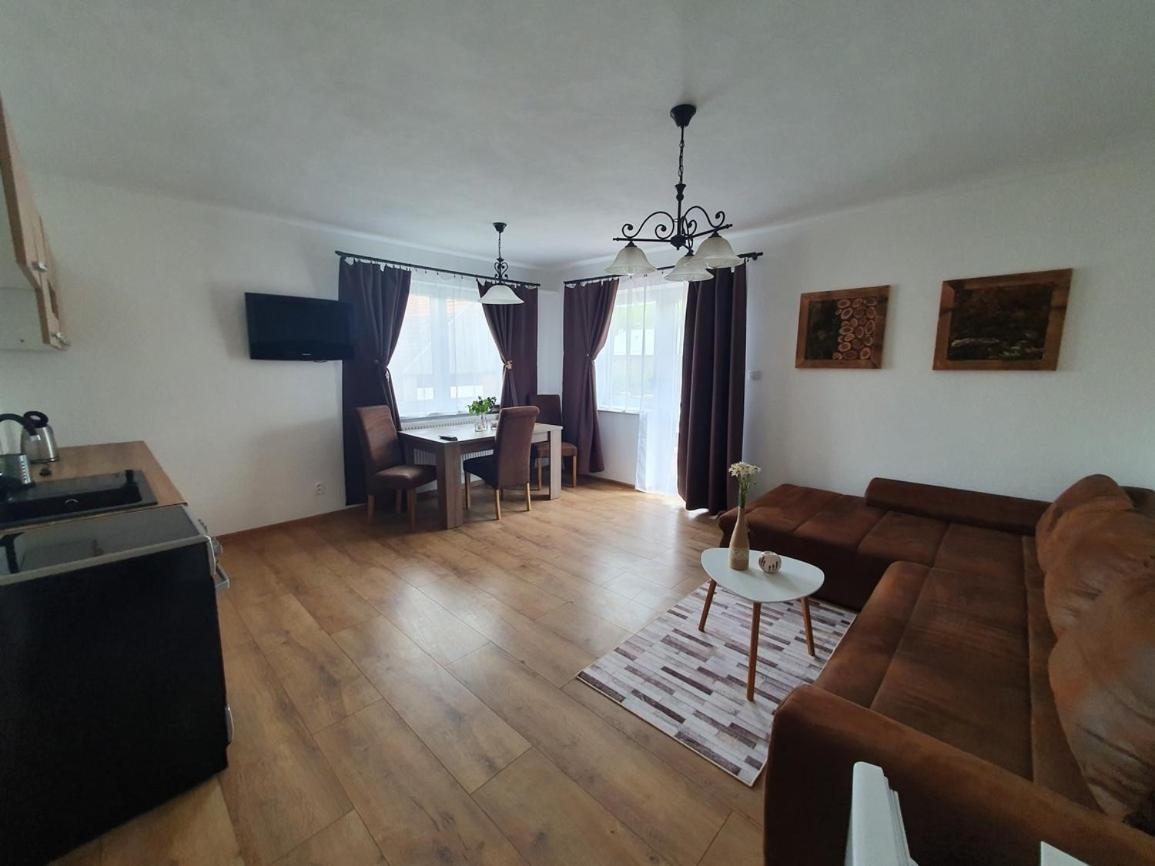 Prosiek Apartmanovy Dom Adas מראה חיצוני תמונה